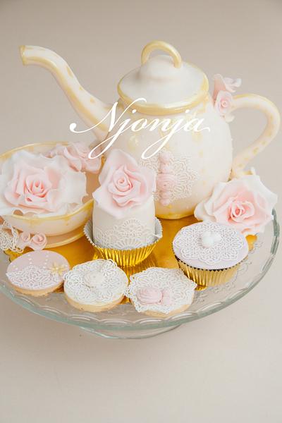 Vintage tea party  - Cake by Njonja