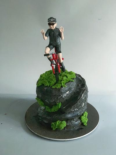 Mountain bike  - Cake by Dsweetcakery