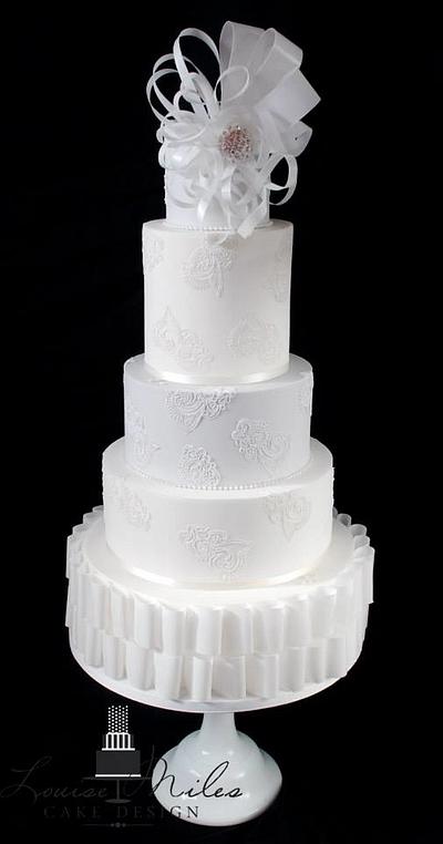Paper & Lace wedding cake - Cake by CupcakesbyLouise