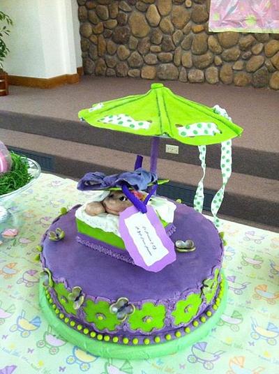 gift baby shower cake - Cake by grandmaB