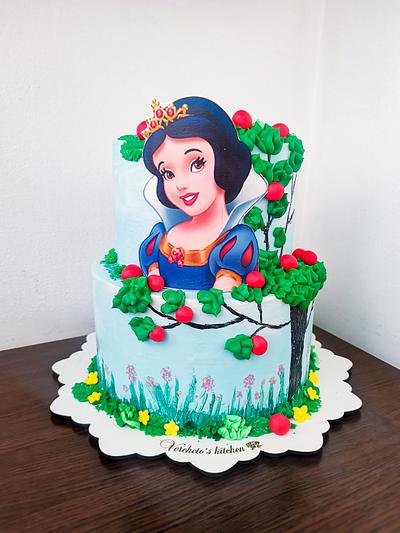 Snowwhite cake  - Cake by Vyara Blagoeva 