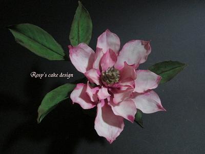 Japonese Magnolia in gum paste - Cake by rosycakedesigner