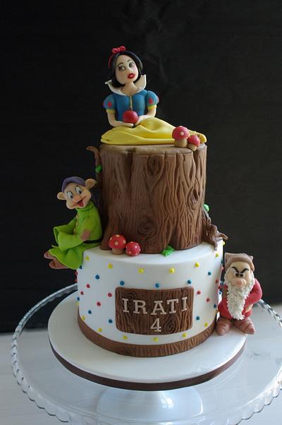 Snow white for Irati - Cake by Susana Ugarte