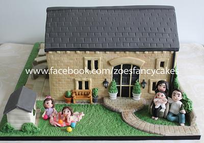 House and family cake - Cake by Zoe's Fancy Cakes
