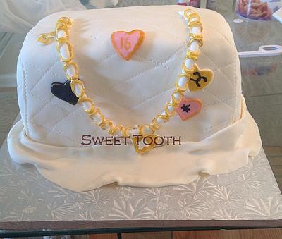 Chanel Inspired Handbag Cake - Cake by Carsedra Glass