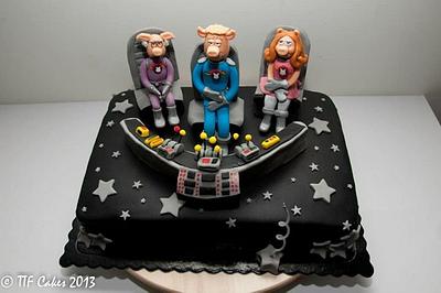 Pigs in Space: back to Muppets and it is time to play the music - Cake by TTFCakes