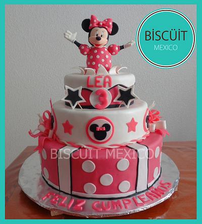 Minnie - Cake by BISCÜIT Mexico
