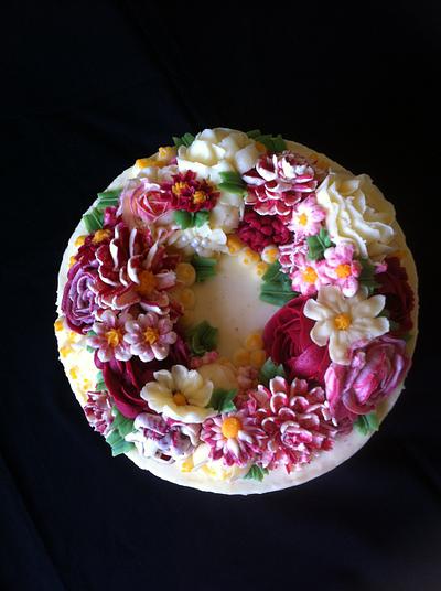 Buttercream flower cake - Cake by cakebelly