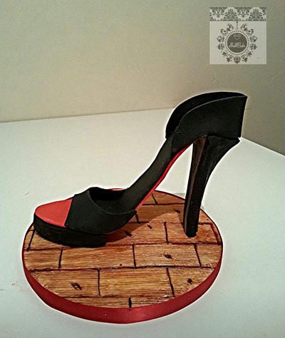 Sugar shoe  - Cake by Michelle Donnelly