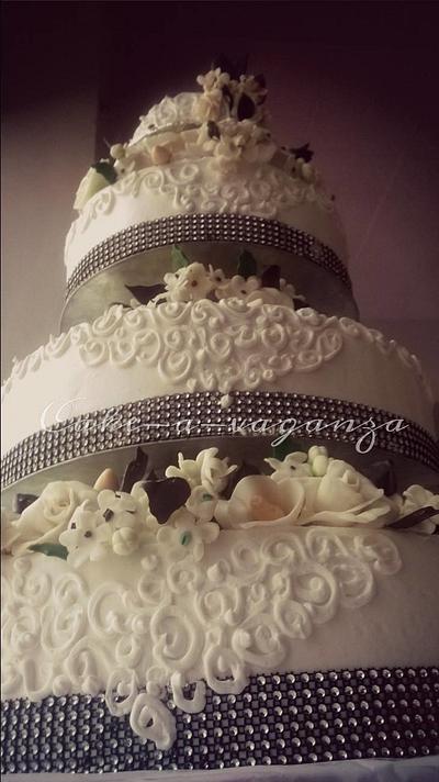 my frist wedding cake - Cake by cakeavaganza