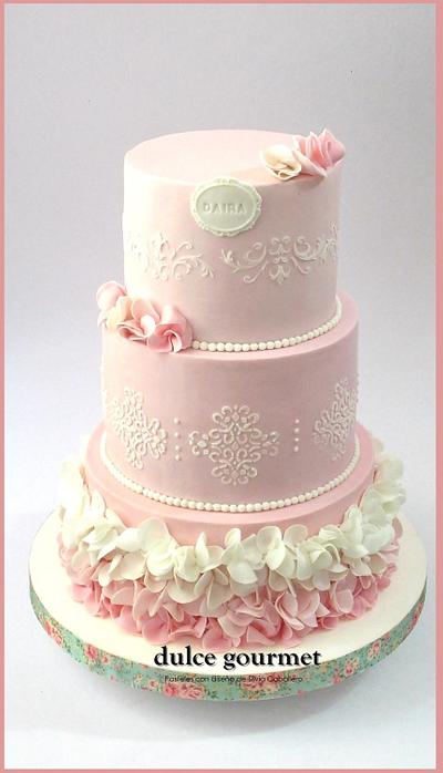 Romantic petals for Daira - Cake by Silvia Caballero