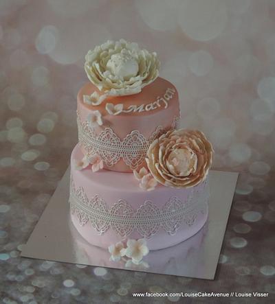 Peony elegant cake - Cake by Louise