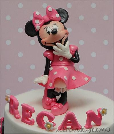 Giggling Minnie Cake - Cake by Custom Cake Designs