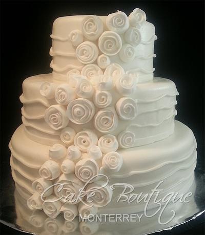 Roses Wedding Cake - Cake by Cake Boutique Monterrey
