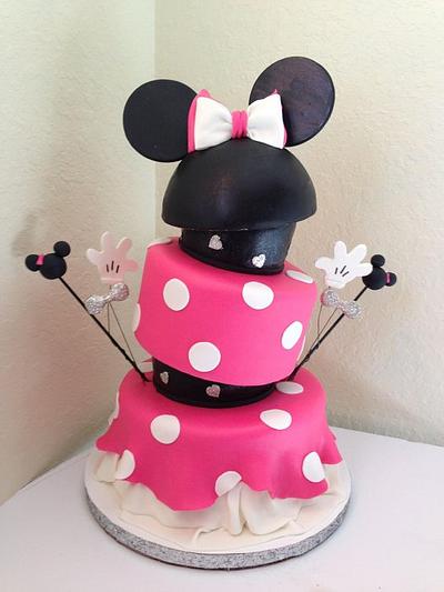 Minnie Mouse Topsy Turvy - Cake by The Buttercreamery