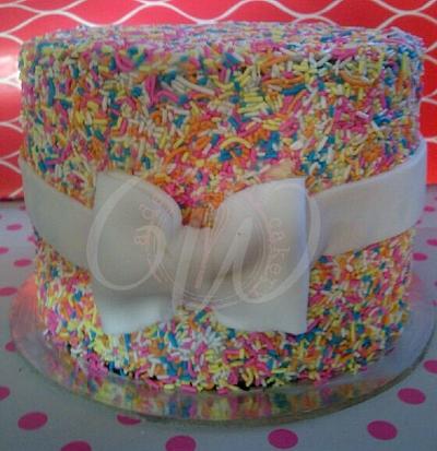 Sprinkle and Bows - Cake by Rezana