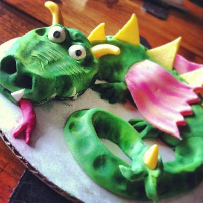 Fondant Dragon - Cake by Cakes By Rian