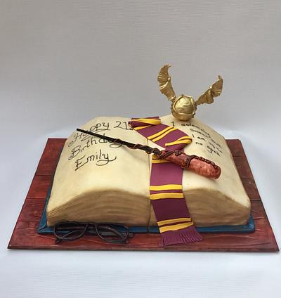 Harry Potter book - Cake by lorraine mcgarry