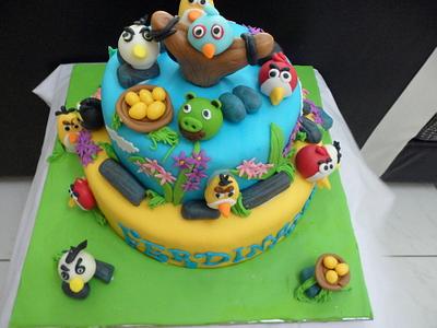 Angry Birds Birthday Cake - Cake by JudeCreations
