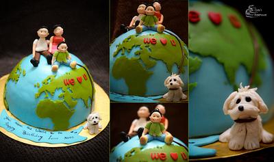 Family on the Globe - Cake by Zoeys Bakehouse