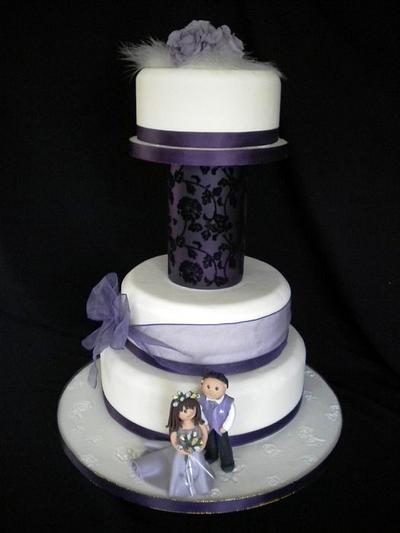 Pretty Purple - Cake by Fiona Williamson