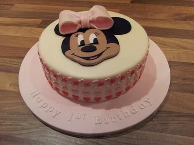 Minnie Mouse - Cake by Rachel Nickson