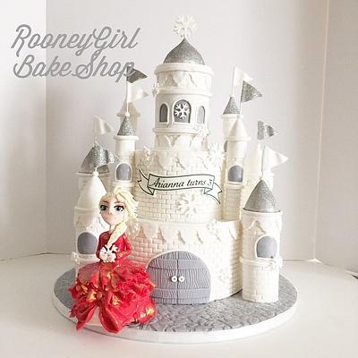 Winter Wonderland Castle and Elsa - Cake by Maria @ RooneyGirl BakeShop