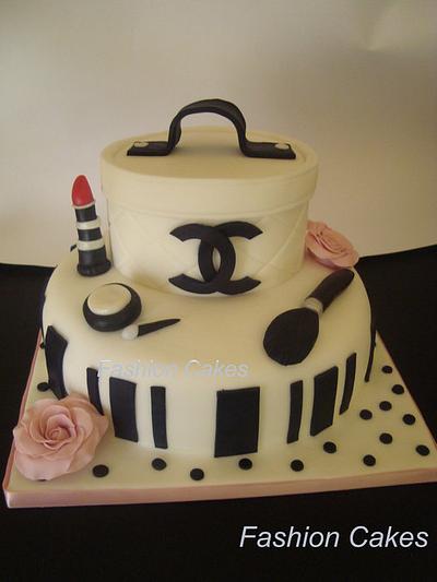 Chanel cake - Cake by fashioncakesviviana