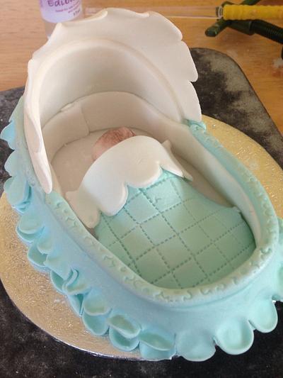 Baby in basinette - Cake by Lorna