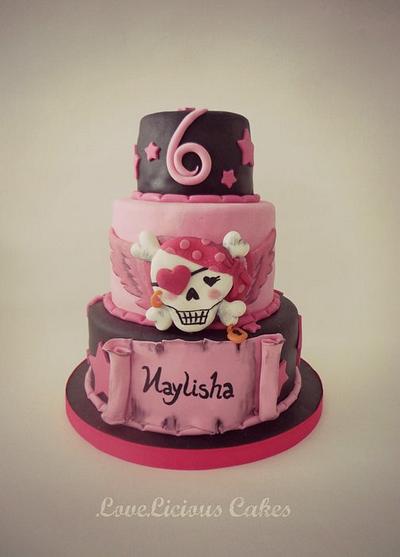 pirate girl - Cake by loveliciouscakes