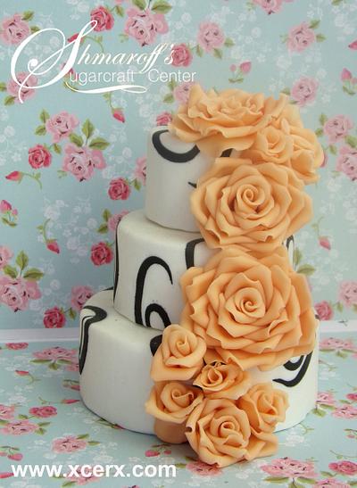 Mini Roses Cake - Cake by Petya Shmarova