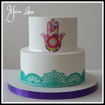 Hamsa hand - Cake by Maira Liboa