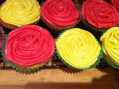 Piped rose fairy cakes  - Cake by maryjdavies