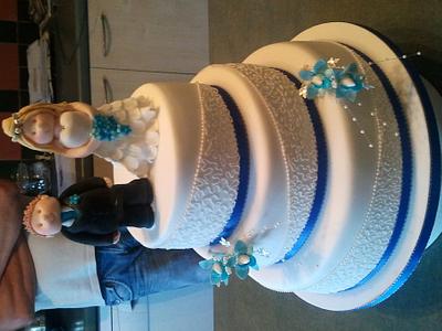 My cousins Wedding Cake - Cake by sue