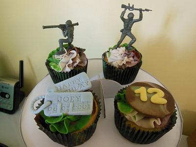 Camo/Military Cupcakes - Cake by Ellie1985
