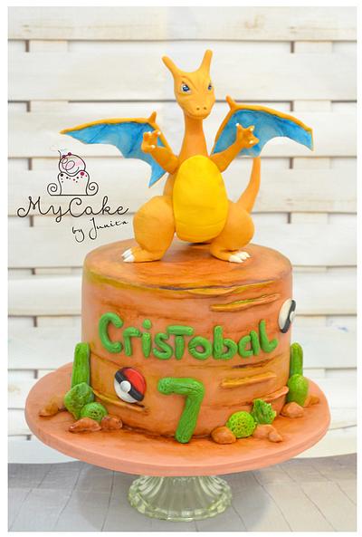 Pokemon - Charizard - Cake by Hopechan