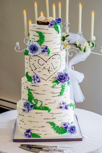 Birch wedding cake with violet roses  - Cake by Piece O'Cake 