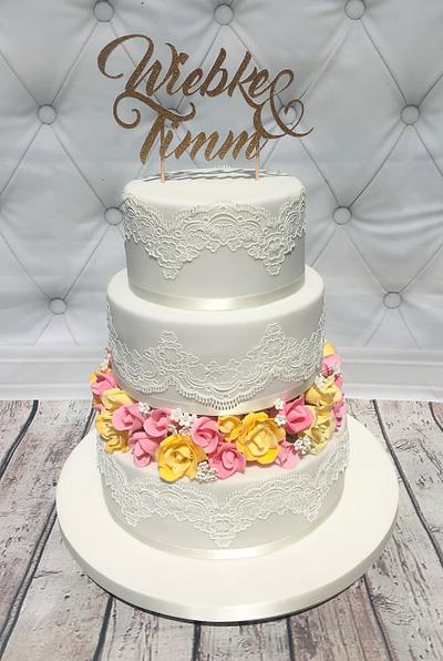 Weddingcake  - Cake by Marlena