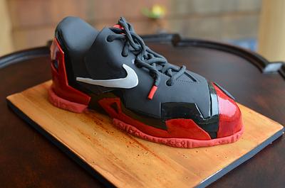Lebron 11 Basketball Shoe - Cake by Elisabeth Palatiello