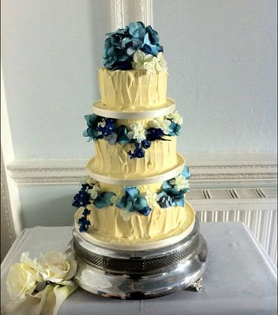 White chocolate Wedding cake - Cake by Kake and Cupkakery