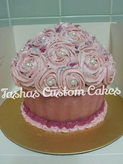 Giant Cupcake - Cake by Tasha's Custom Cakes