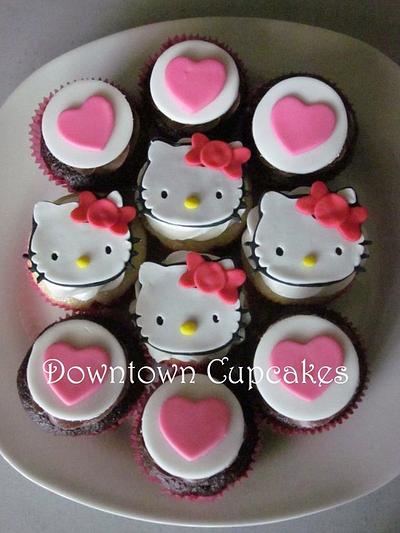 Hello Kitty Cupcakes - Cake by CathyC
