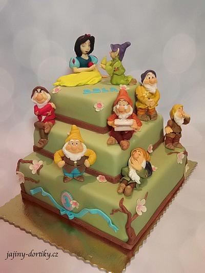 Snow White and Seven Dwarfs  - Cake by Jana 