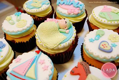 Baby shower cupcake - Cake by Ladadesigns