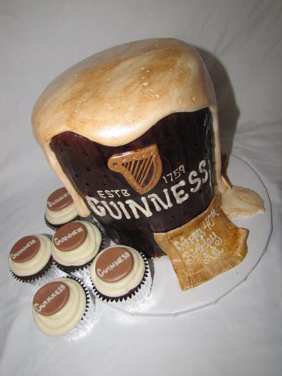 Guinness Mug  - Cake by Tiffany Palmer