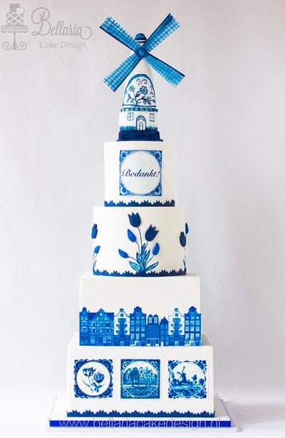 Delft blue cake - Cake by Bellaria Cake Design 