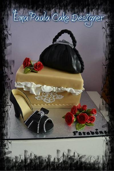 Moda - Cake by EmaPaulaCakeDesigner