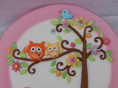 Happi Tree Owl 2D cake - Cake by Elizabeth Miles Cake Design