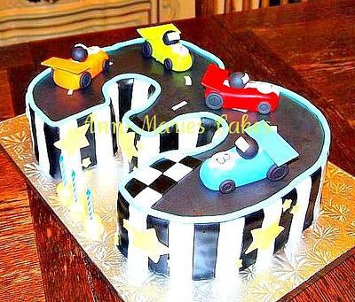 3 racetrack - Cake by Ann-Marie Youngblood