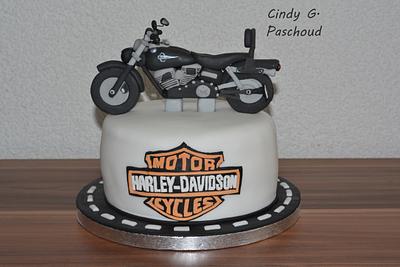 Cake Harley Davidson - Cake by De la Pâte plein les doigts